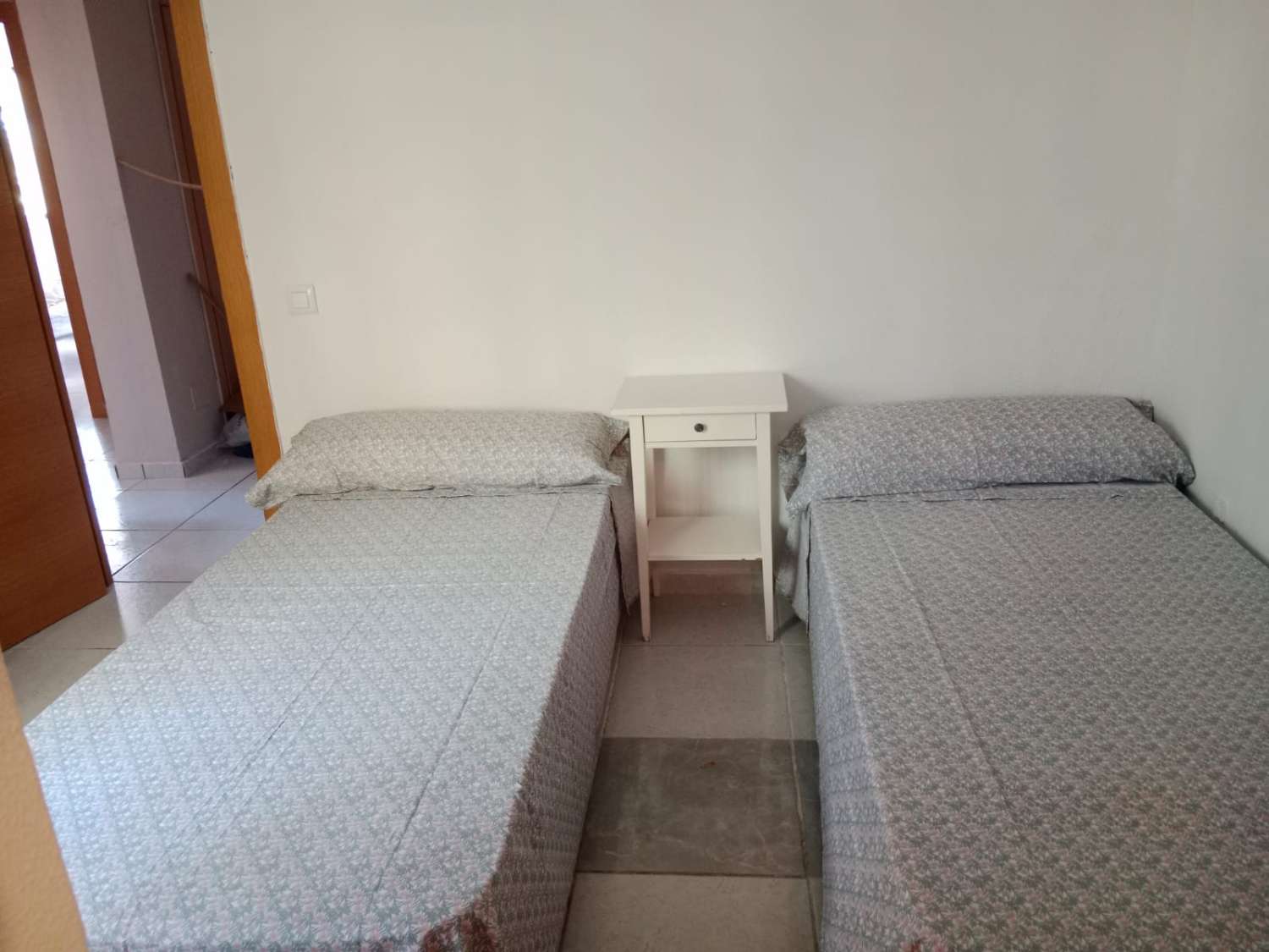 VILLA INDIPENDENTE CON 4 CAMERE DA LETTO + MONOLOCALE IN AFFITTO A LUNGO TERMINE