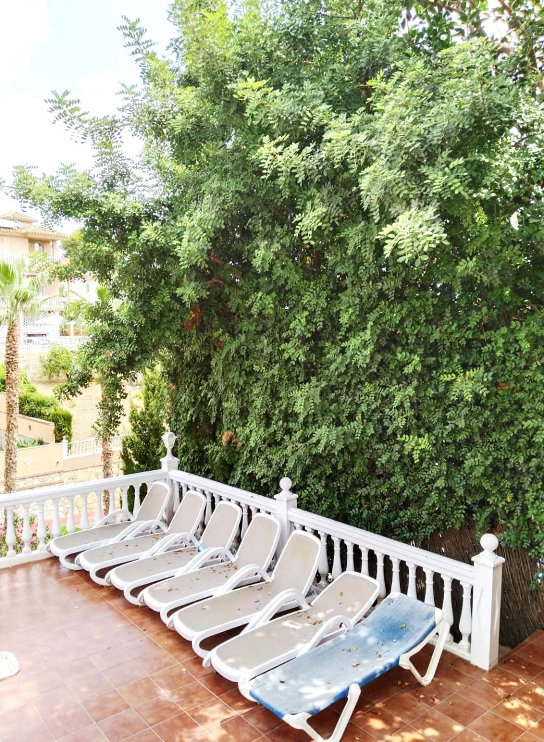 DETACHED VILLA WITH 4 BEDROOMS + STUDIO-LONG TERM RENTAL